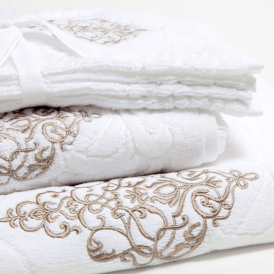 Classic Machine Embroidery Design Classic Machine Embroidery Design